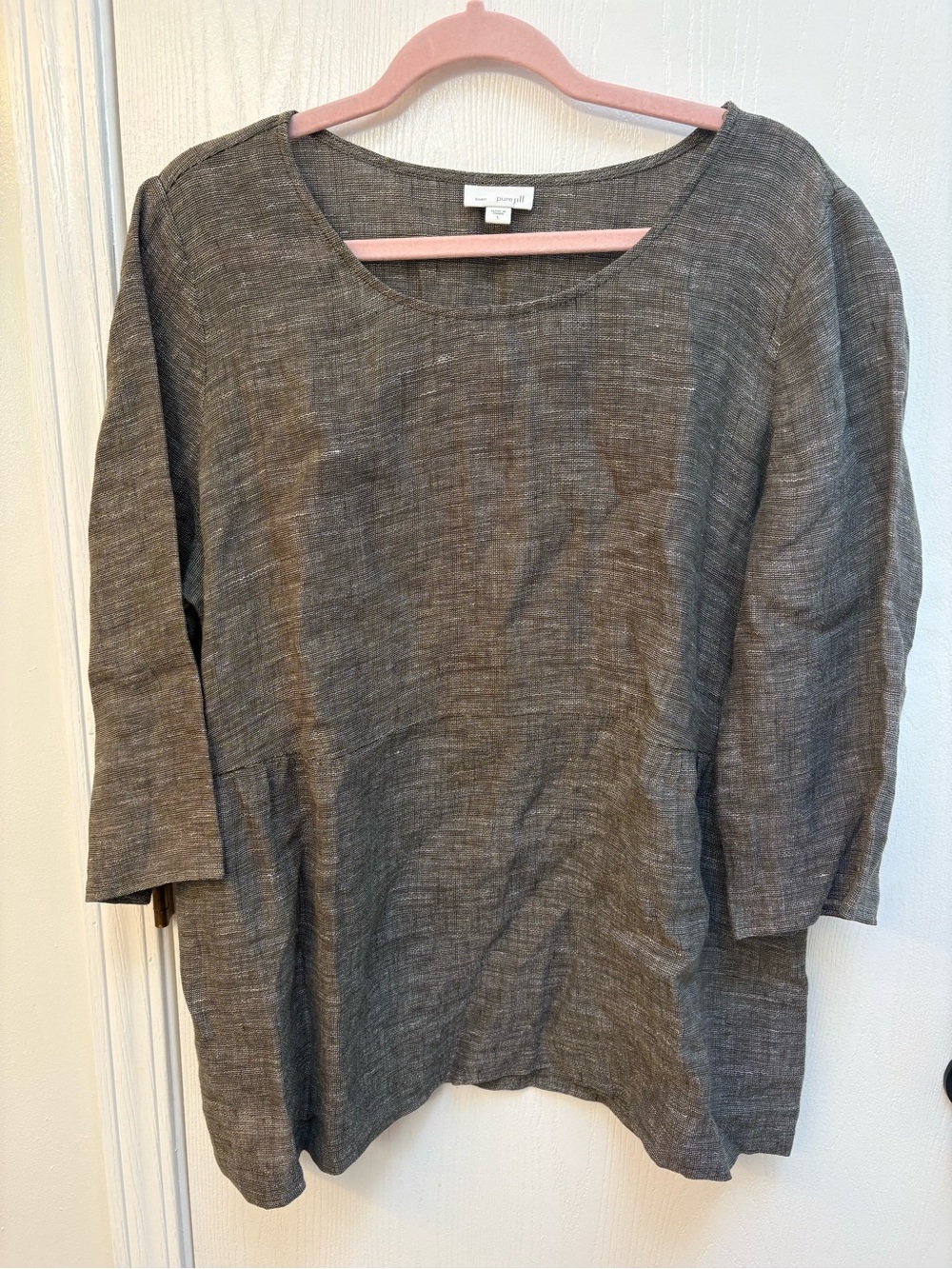 Relaxed Scoop-Neck Tunic Top in Gray